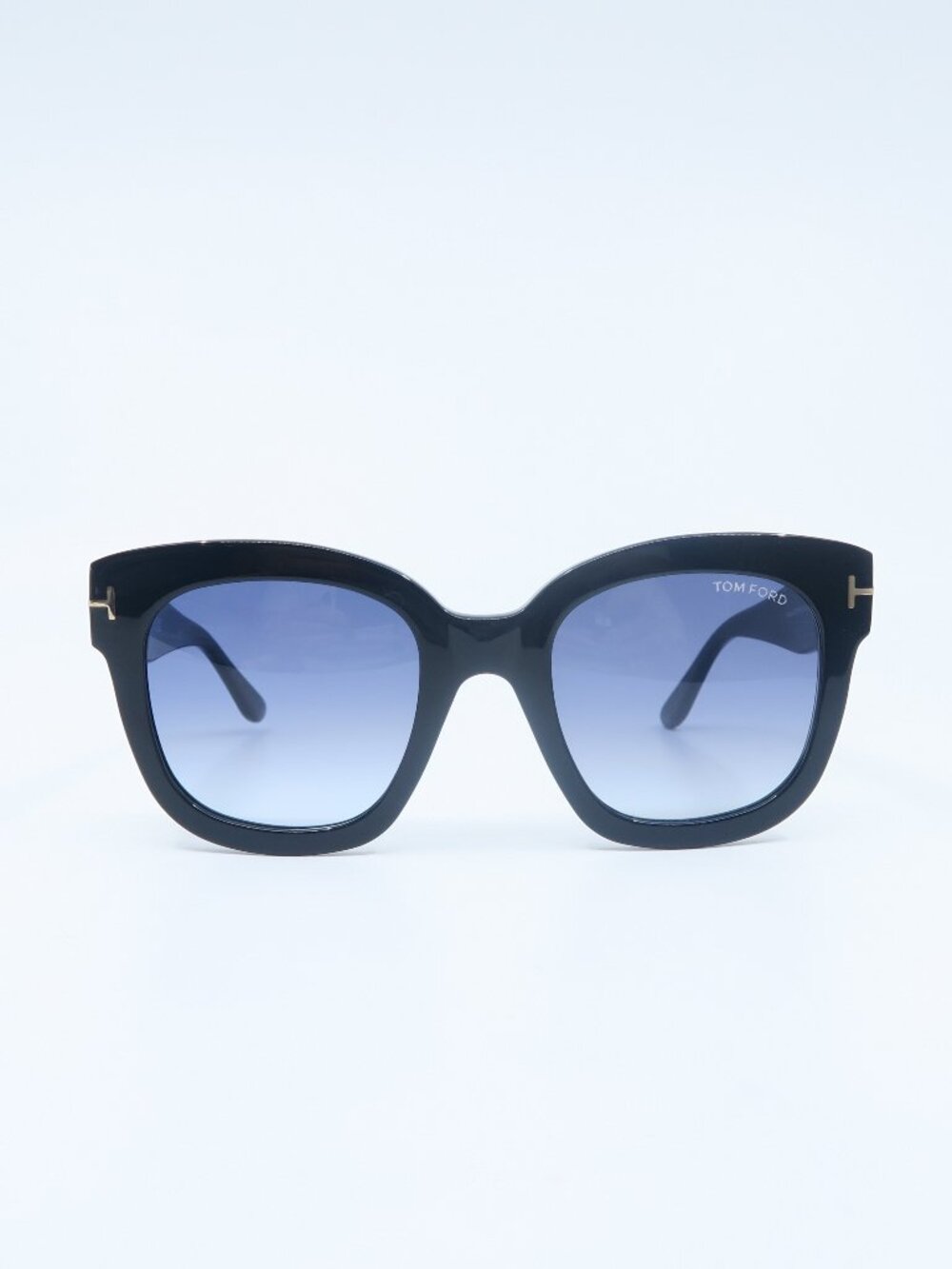Tom Ford TF613 Eco 01W Beatrix-02 Black-Gradient, New Square Women's Sunglasses.